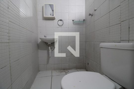 Banheiro de casa à venda com 1 quarto, 60m² em Jardim São Luís, São Paulo