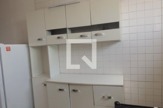 Cozinha de kitnet/studio para alugar com 1 quarto, 45m² em Centro, Campinas