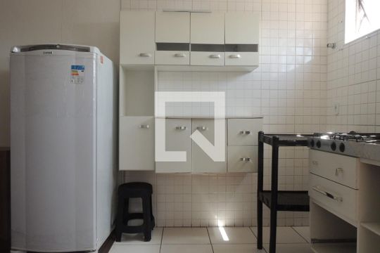 Cozinha de kitnet/studio para alugar com 1 quarto, 45m² em Centro, Campinas