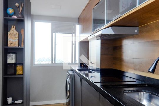 Cozinha de apartamento à venda com 2 quartos, 45m² em Vila Augusta, Guarulhos