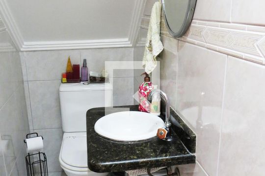 Lavabo de casa à venda com 3 quartos, 216m² em Vila Invernada, São Paulo