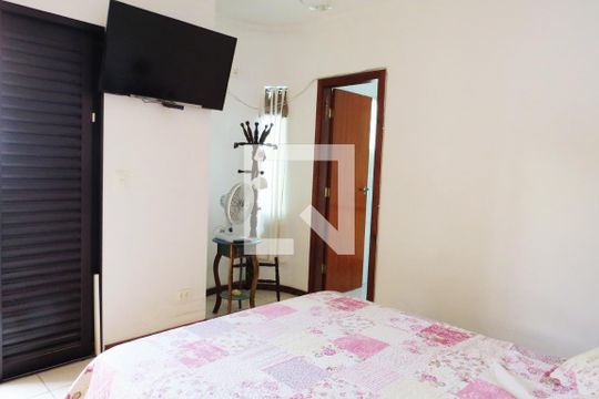 Quarto Suíte de casa à venda com 3 quartos, 216m² em Vila Invernada, São Paulo