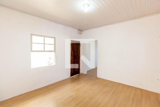 Casa para alugar com 1 quarto, 70m² em Vila Antonieta, São Paulo
