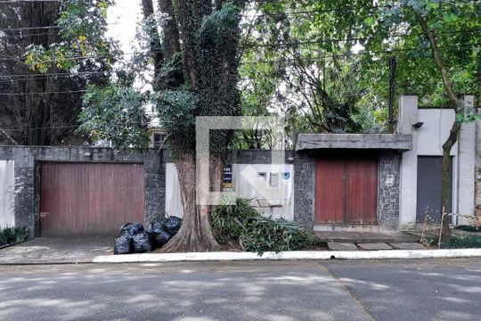 Fachada de casa à venda com 4 quartos, 1250m² em Brooklin Paulista, São Paulo
