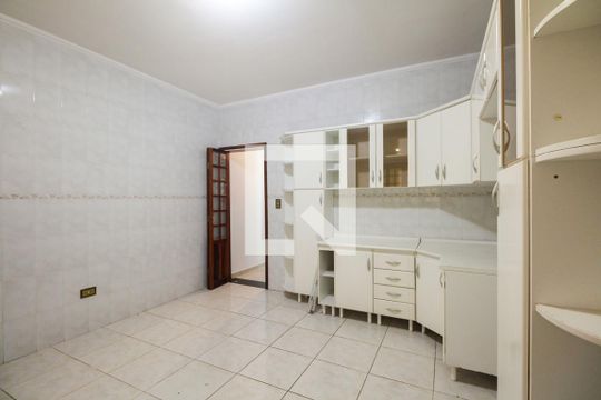 Cozinha  de casa à venda com 2 quartos, 110m² em Vila Carrão, São Paulo