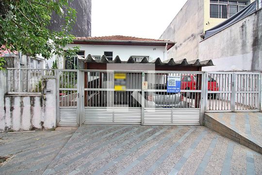 Fachada de casa à venda com 4 quartos, 208m² em Anchieta, São Bernardo do Campo