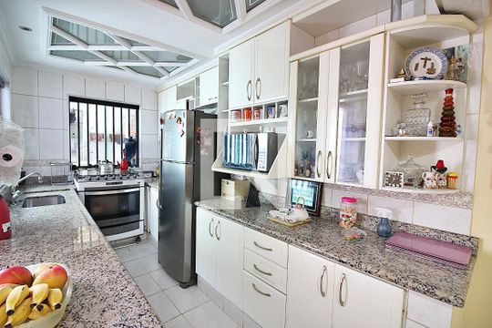 Cozinha de casa à venda com 4 quartos, 208m² em Anchieta, São Bernardo do Campo