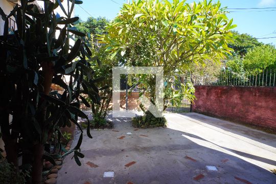 Sala - Vista de casa à venda com 3 quartos, 143m² em Morro Santana, Porto Alegre
