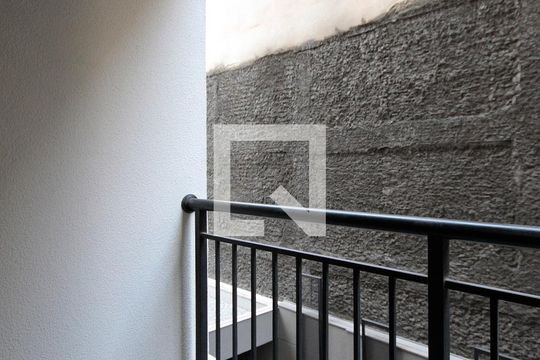 Varanda de kitnet/studio para alugar com 1 quarto, 29m² em República, São Paulo