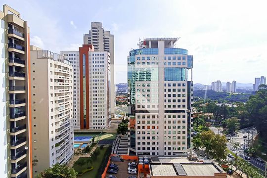 Vista varanda quarto de apartamento à venda com 1 quarto, 35m² em Alphaville Industrial, Barueri