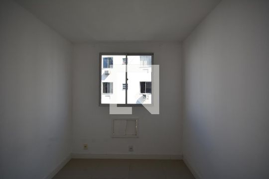 Quarto 1 de apartamento à venda com 2 quartos, 45m² em Parada de Lucas, Rio de Janeiro