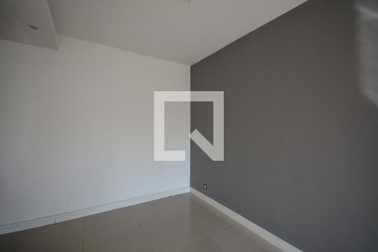 Sala de apartamento à venda com 2 quartos, 45m² em Parada de Lucas, Rio de Janeiro