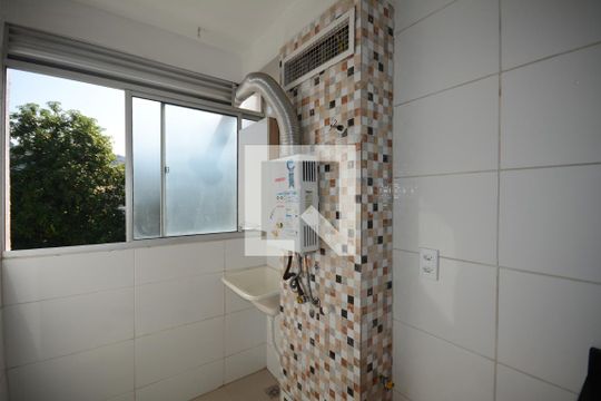 Cozinha de apartamento à venda com 2 quartos, 45m² em Parada de Lucas, Rio de Janeiro