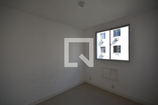 Quarto 1 de apartamento à venda com 2 quartos, 45m² em Parada de Lucas, Rio de Janeiro