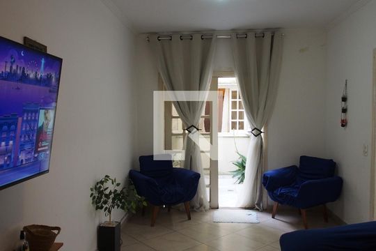 Sala de TV de casa à venda com 5 quartos, 488m² em Jardim Quintas das Videiras, Jundiaí