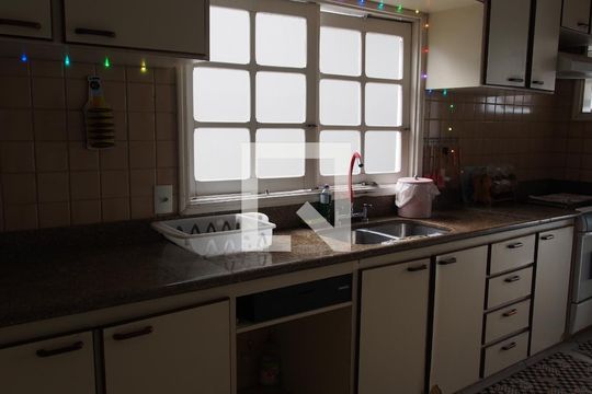 Cozinha de casa à venda com 5 quartos, 488m² em Jardim Quintas das Videiras, Jundiaí