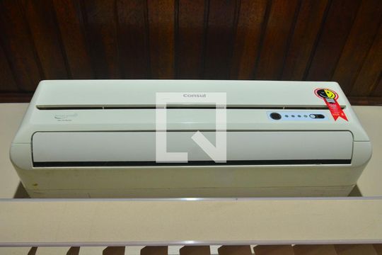 Ar condicionado de casa à venda com 2 quartos, 95m² em Harmonia, Canoas