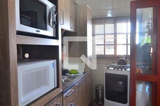 Cozinha de casa à venda com 2 quartos, 95m² em Harmonia, Canoas