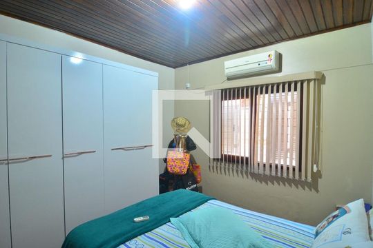 Quarto 2 de casa à venda com 2 quartos, 95m² em Harmonia, Canoas