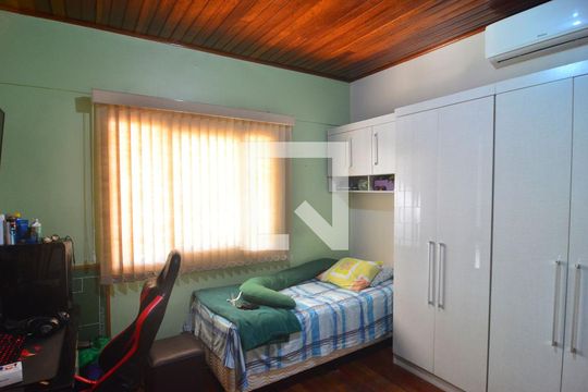 Quarto 1 de casa à venda com 2 quartos, 95m² em Harmonia, Canoas