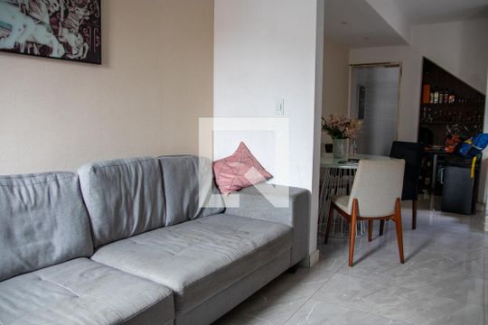Sala de casa à venda com 3 quartos, 195m² em Vila Nova Mazzei, São Paulo