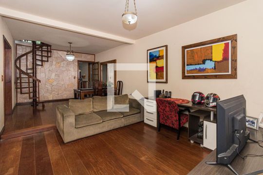 Sala de casa à venda com 4 quartos, 260m² em Rubem Berta, Porto Alegre