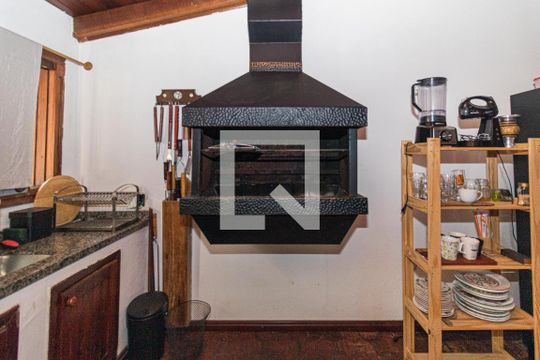 Área Gourmet de casa à venda com 4 quartos, 260m² em Rubem Berta, Porto Alegre