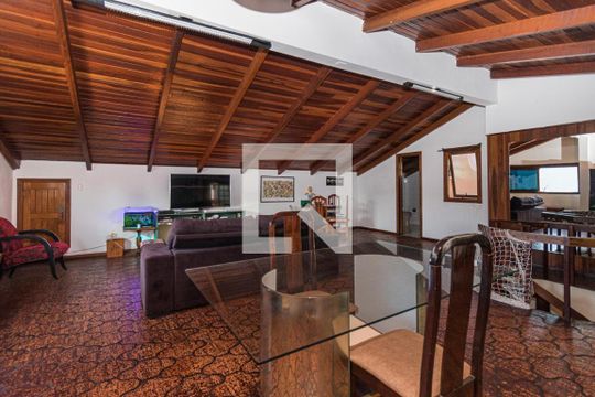 Sala de Estar de casa à venda com 4 quartos, 260m² em Rubem Berta, Porto Alegre