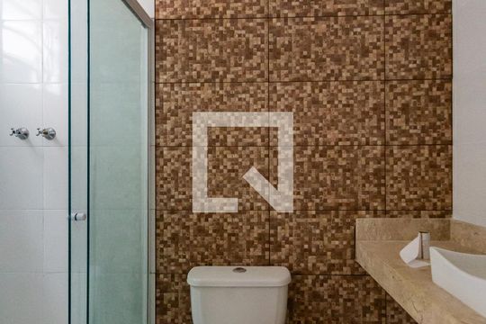 Casa para alugar com 2 quartos, 84m² em Jardim Roberto, Osasco
