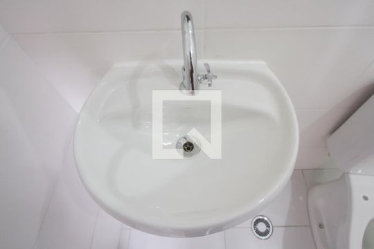 Pia de apartamento para alugar com 1 quarto, 28m² em Vila das Belezas, São Paulo