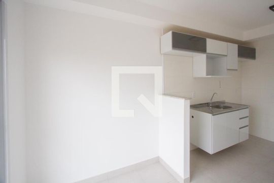 Sala de apartamento para alugar com 1 quarto, 28m² em Vila das Belezas, São Paulo