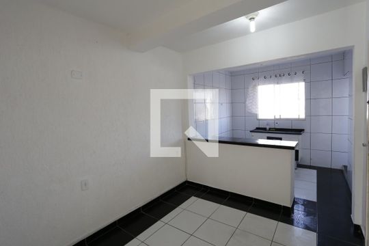 Casa para alugar com 1 quarto, 45m² em Parque Boturussu, São Paulo