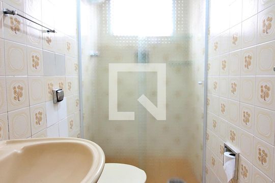 Banheiro Social de apartamento para alugar com 2 quartos, 64m² em Jordanópolis, São Bernardo do Campo
