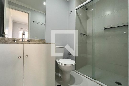 Banheiro da Suíte de apartamento à venda com 2 quartos, 70m² em Jardim Prudência, São Paulo