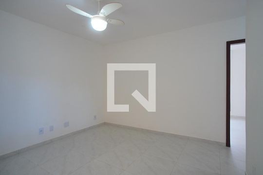Sala de apartamento à venda com 2 quartos, 70m² em Humaitá, Porto Alegre
