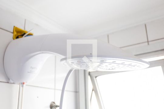 Chuveiro de apartamento para alugar com 1 quarto, 40m² em Liberdade, São Paulo