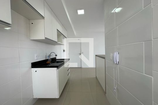 Cozinha de apartamento para alugar com 2 quartos, 50m² em Anil, Rio de Janeiro