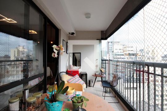 Varanda de kitnet/studio à venda com 1 quarto, 42m² em Bela Vista, São Paulo