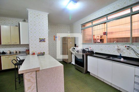 Cozinha 1 de casa à venda com 4 quartos, 148m² em Jardim Stetel, Santo André