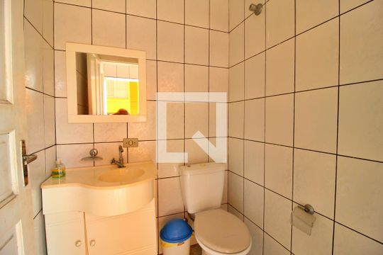 Lavabo 2 de casa à venda com 4 quartos, 148m² em Jardim Stetel, Santo André
