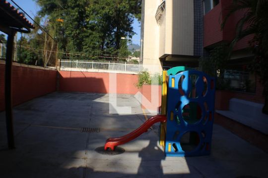 Área comum de apartamento à venda com 3 quartos, 86m² em Pechincha, Rio de Janeiro