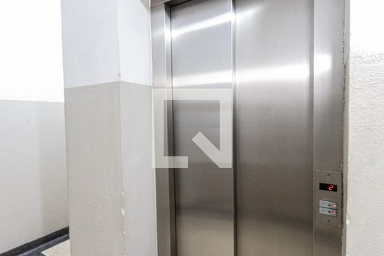 Elevador de kitnet/studio à venda com 1 quarto, 24m² em Brás, São Paulo