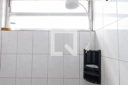Banheiro Social de kitnet/studio à venda com 1 quarto, 24m² em Brás, São Paulo
