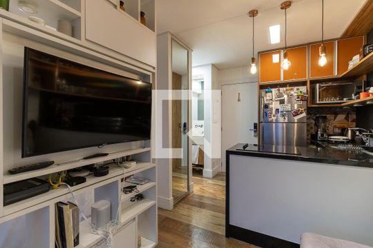 Sala de apartamento à venda com 1 quarto, 38m² em Vila Mariana, São Paulo