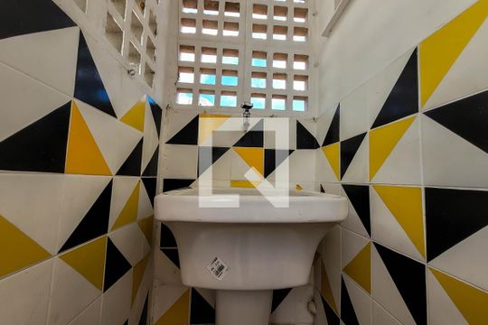 Detalhe  Tanque de kitnet/studio para alugar com 1 quarto, 28m² em Aclimação, São Paulo
