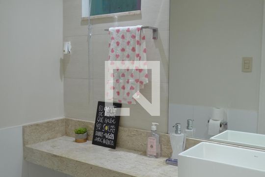 Lavabo de casa à venda com 3 quartos, 270m² em Taquara, Rio de Janeiro