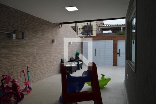 Área Externa - Garagem de casa à venda com 3 quartos, 270m² em Taquara, Rio de Janeiro