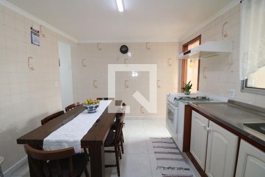 Cozinha de casa para alugar com 3 quartos, 160m² em Vila Esperança, São Paulo