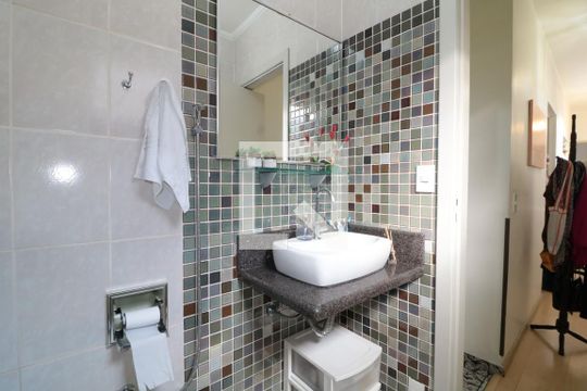 Banheiro Social de casa para alugar com 3 quartos, 160m² em Vila Esperança, São Paulo