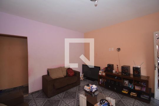 Sala de casa à venda com 2 quartos, 247m² em Irajá, Rio de Janeiro